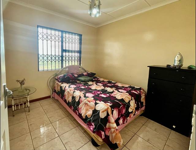 3 BEDROOM FREEHOLD FOR SALE IN MDANTSANE NU 17